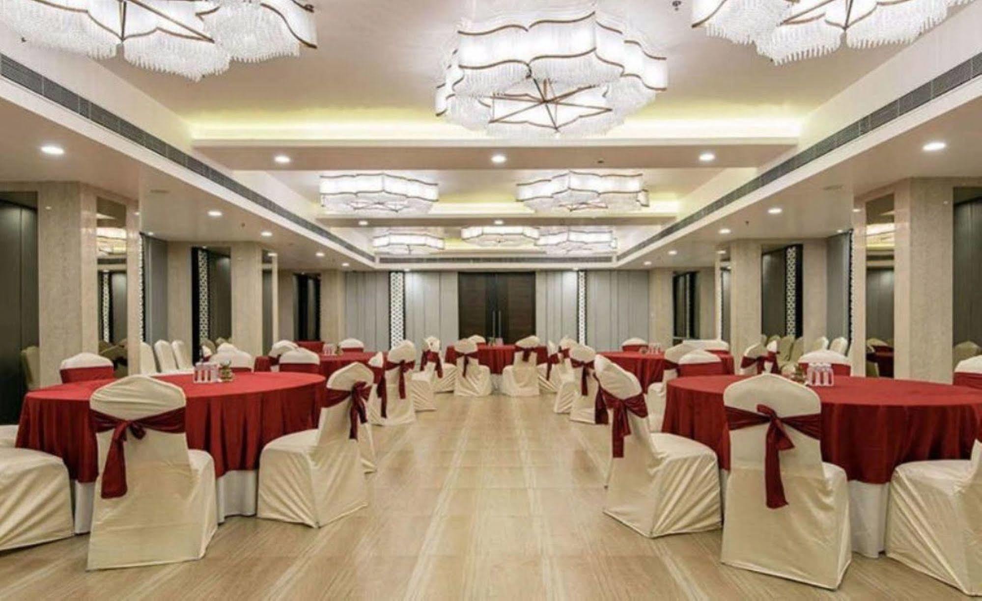 Regenta Central Deccan Chennai, Royapettah Exteriör bild