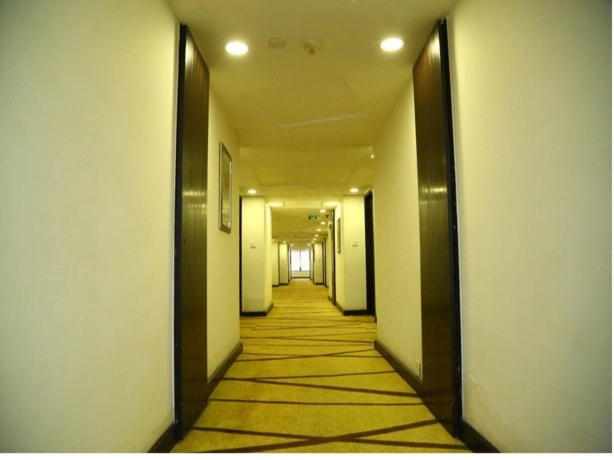Regenta Central Deccan Chennai, Royapettah Exteriör bild