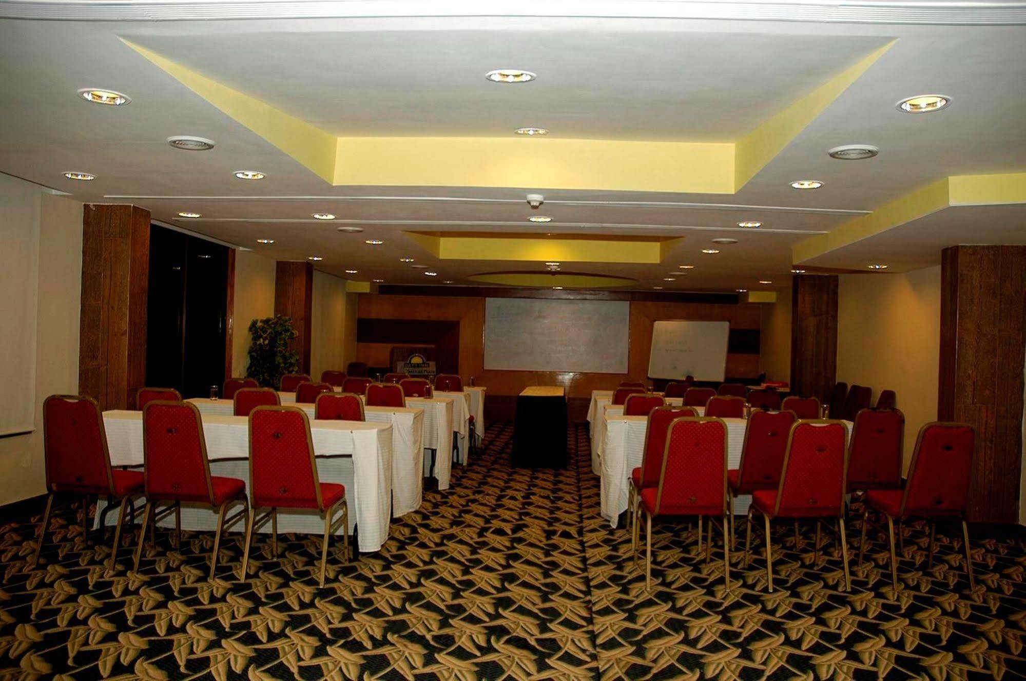 Regenta Central Deccan Chennai, Royapettah Exteriör bild