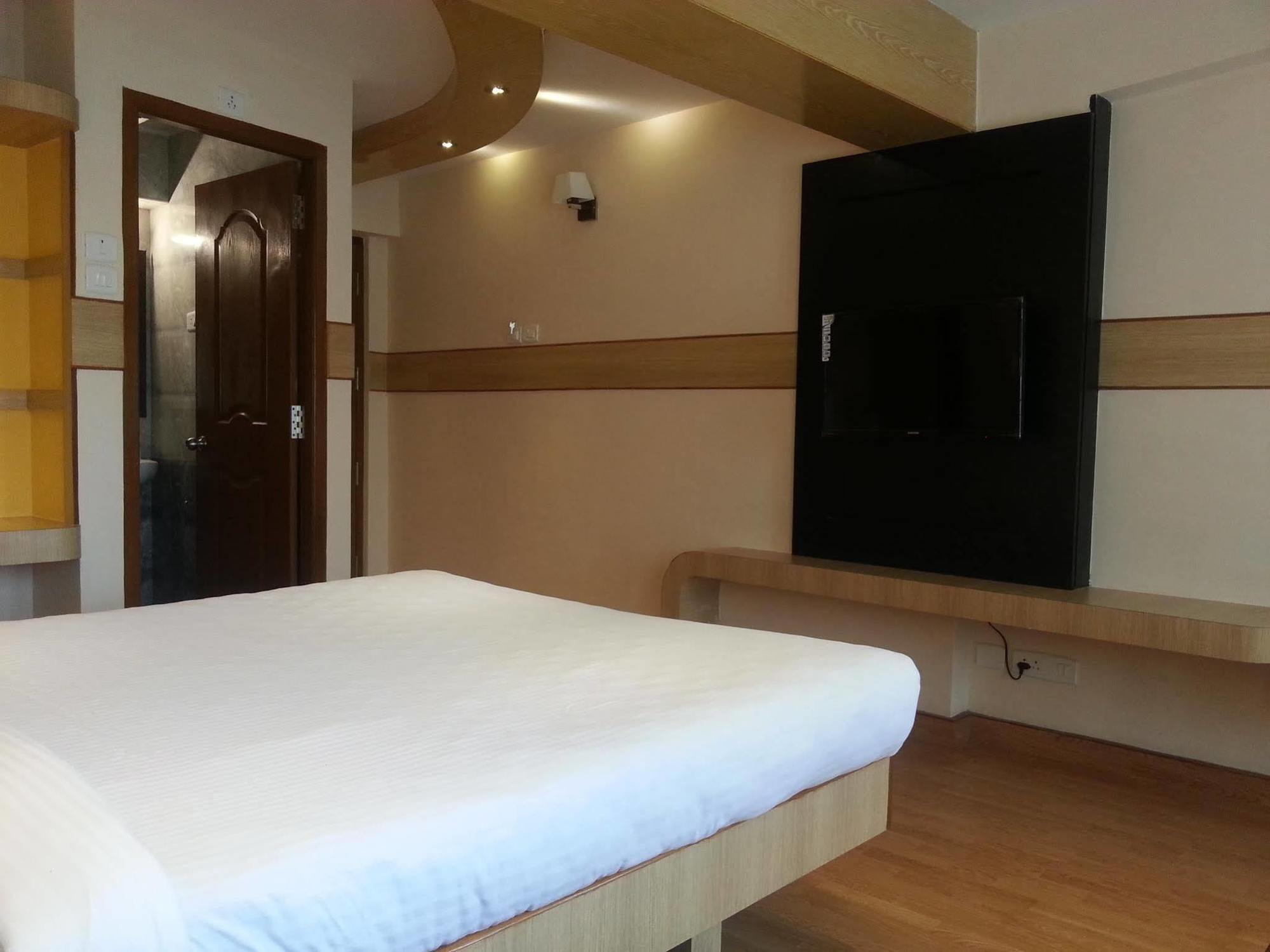 Regenta Central Deccan Chennai, Royapettah Exteriör bild
